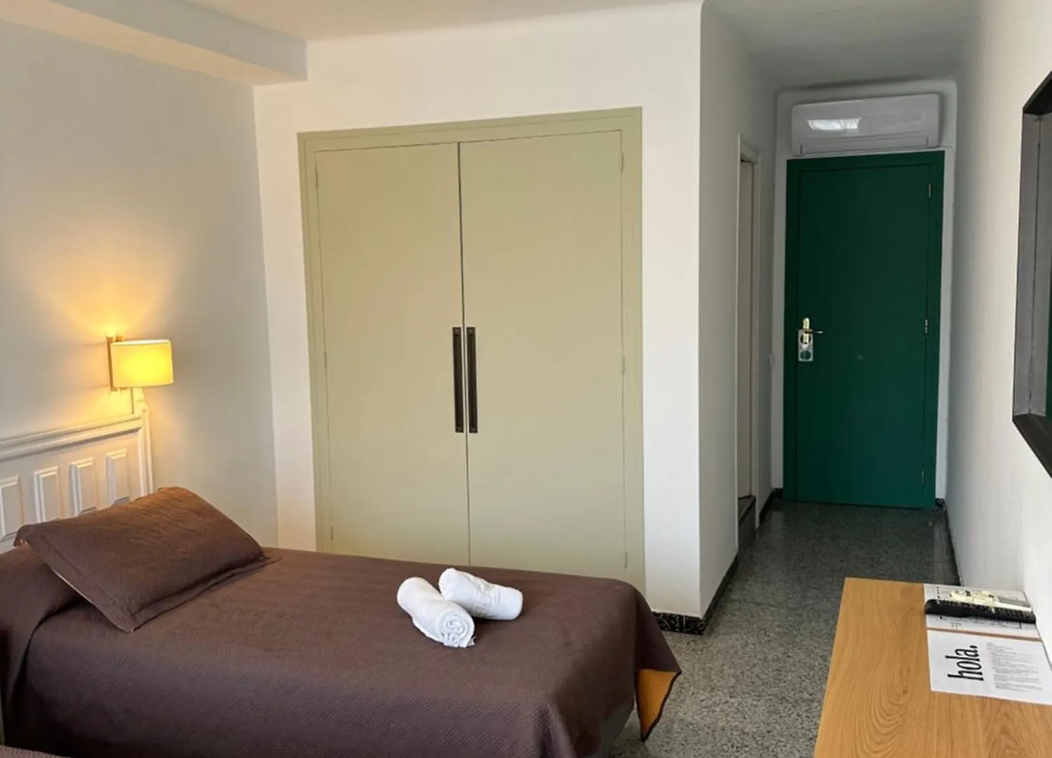 טוסה דה מאר L'Illa Hotel 0*, טוסה דה מאר ספרד
