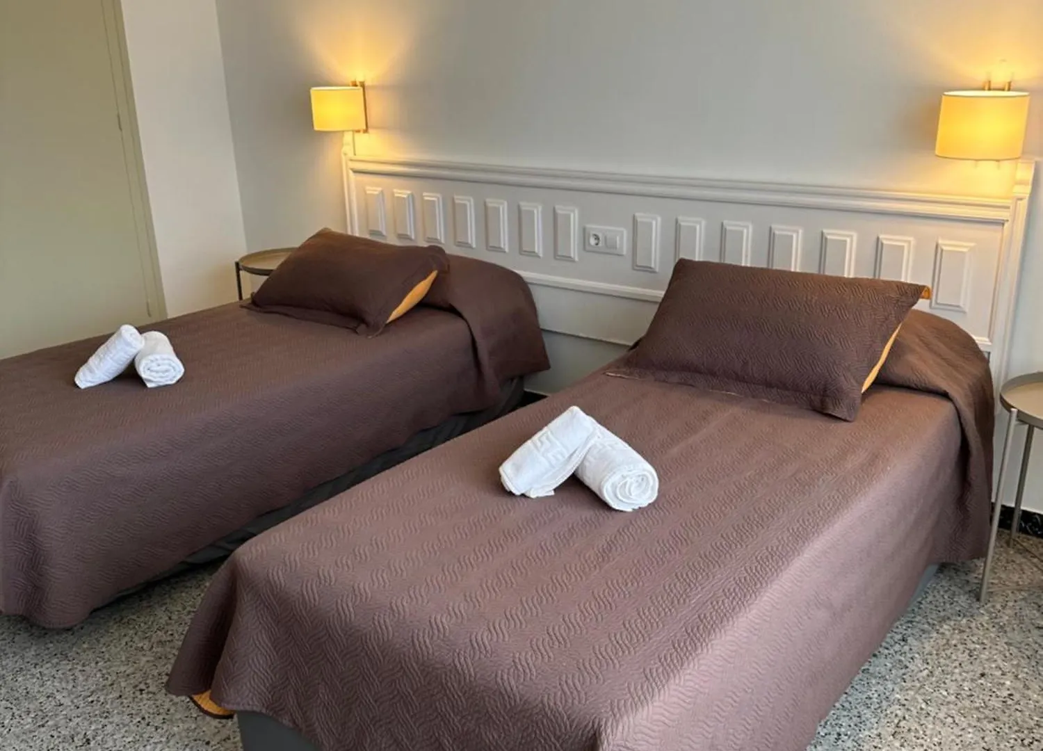 L'Illa Hotel Τόσα ντε Μαρ 0*,
